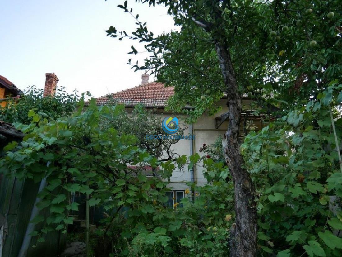 Casa 146 mp cu teren 863 mp in A. Muresanu, Pta I. Agarbiceanu
