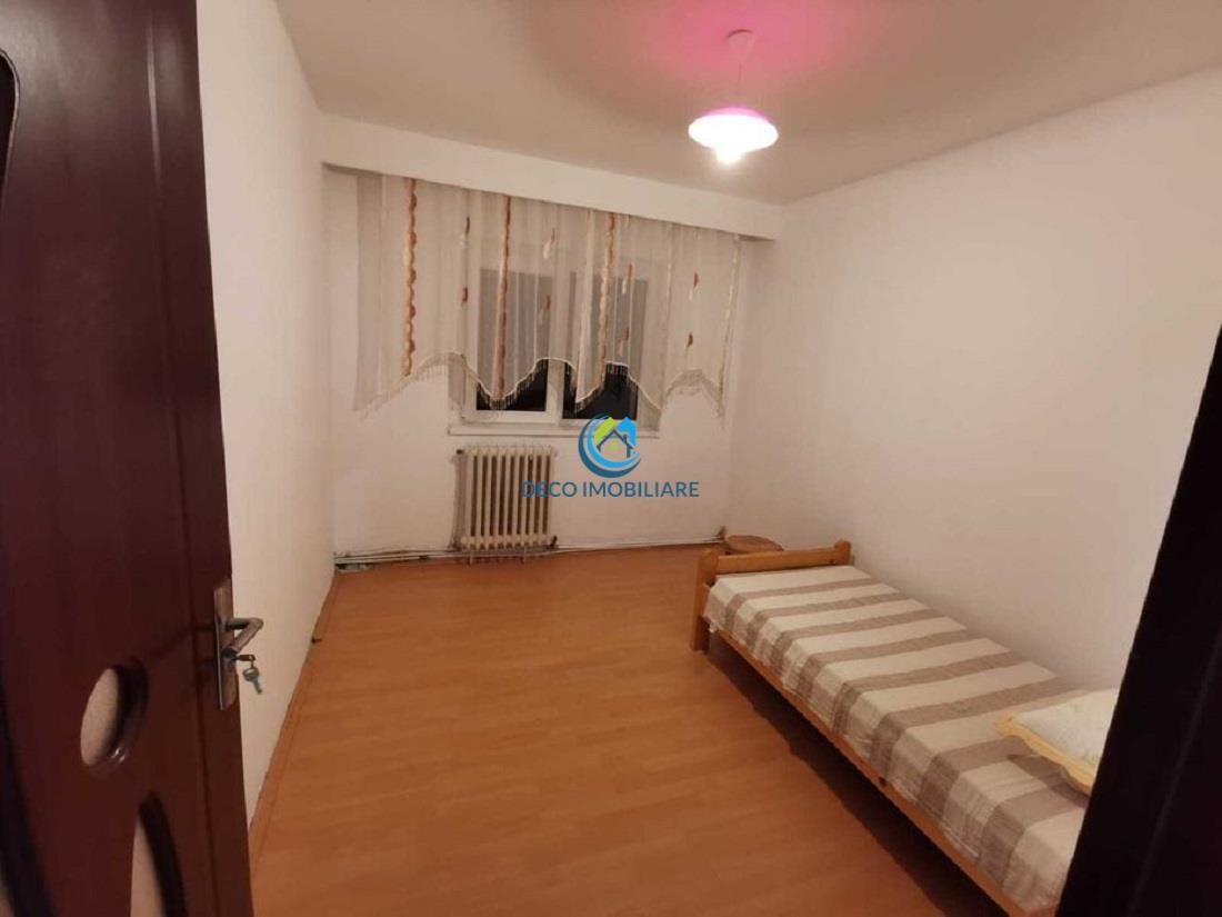 Apartament 4 camere in Manastur, Pta I. Mester