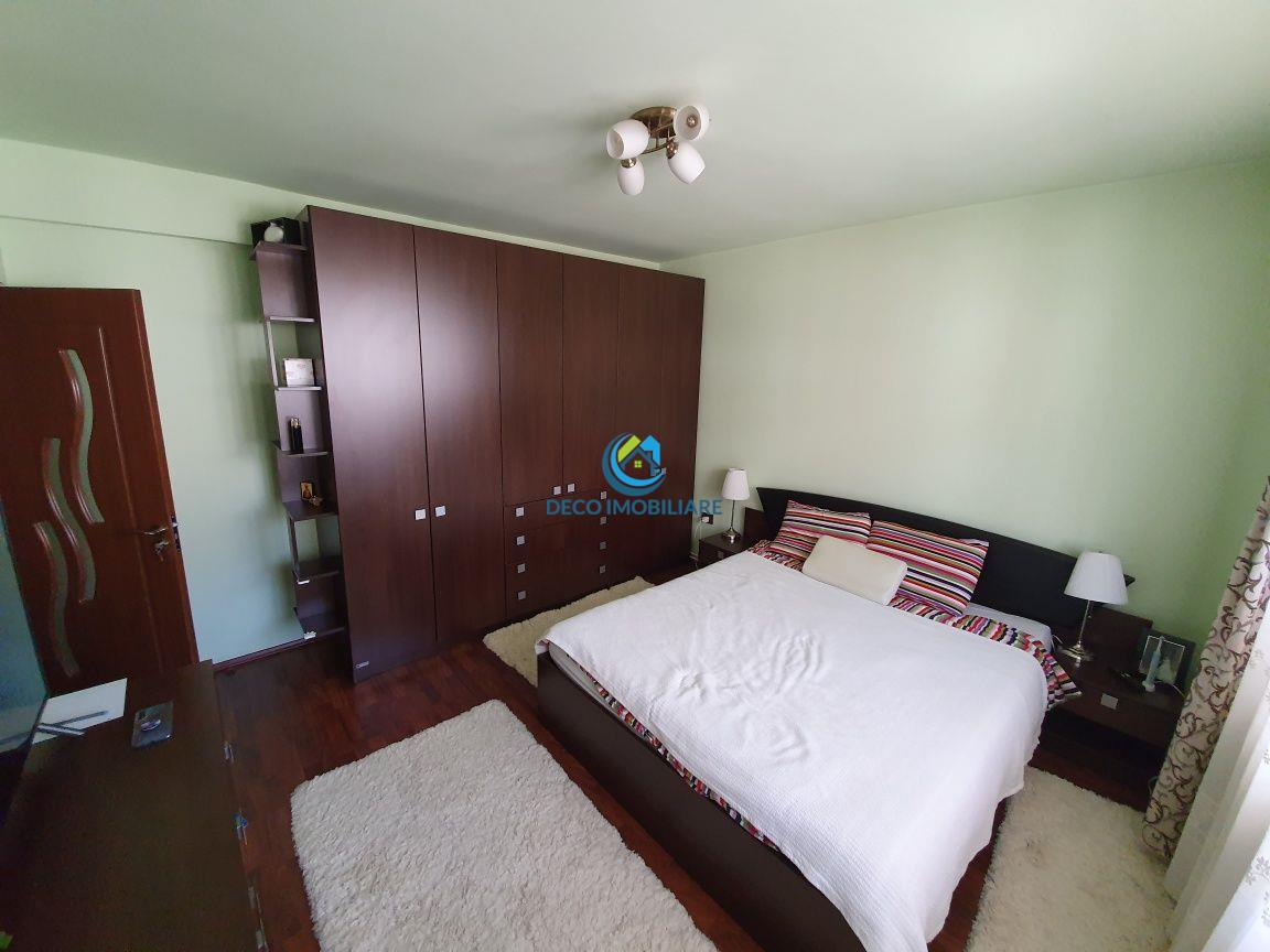 Apartament 3 camere decomandat in Manastur, zona Parc Colina