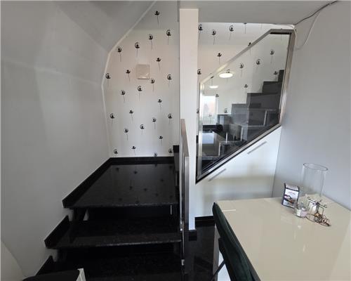 Comision 0%. Apartament 3 camere in A.Muresanu cu terasa panoramica si garaj