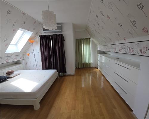Comision 0%. Apartament 3 camere in A.Muresanu cu terasa panoramica si garaj