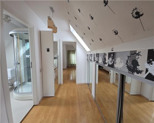 Comision 0%. Apartament 3 camere in A.Muresanu cu terasa panoramica si garaj