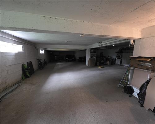 Comision 0%. Apartament 3 camere in A.Muresanu cu terasa panoramica si garaj