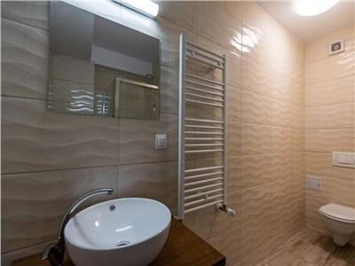 Apartament cu 2 camere confort lux zona Pta M. Viteazu, garaj