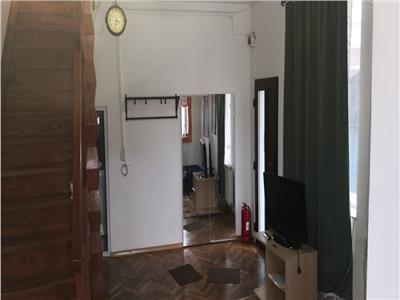 Apartament 3 camere, 95 mp pe doua niveluri cu terasa de 30 mp, Eroilor