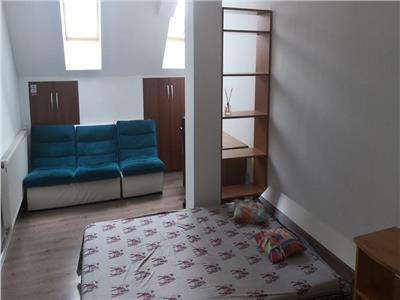 Apartament 3 camere, 95 mp pe doua niveluri cu terasa de 30 mp, Eroilor