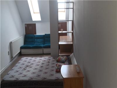 Apartament 3 camere, 95 mp pe doua niveluri cu terasa de 30 mp, Eroilor