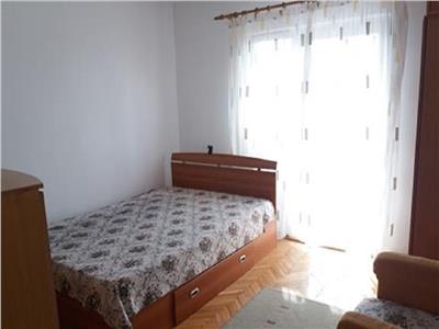 Apartament 3 camere decomandat cu 2 bai , zona Pta Cipariu, Titulescu
