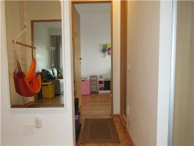 Apartament 3 camere confort sporit, 2 balcoane in Centru, Pta Cipariu, parcare Primarie