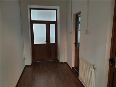 Spatiu de birou, 3 camere, 75 mp, Dorobantilor, Tribunal