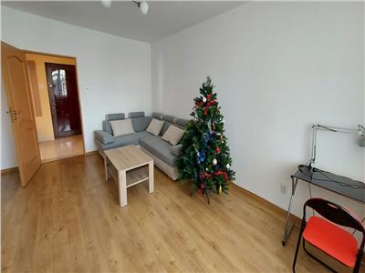 Ap 3 camere 85 mp cu parcare str Republicii, Central