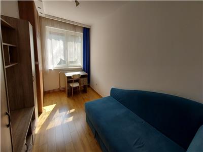 Ap 3 camere 85 mp cu parcare str Republicii, Central
