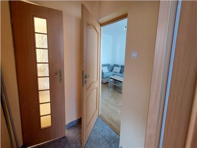 Ap 3 camere 85 mp cu parcare str Republicii, Central