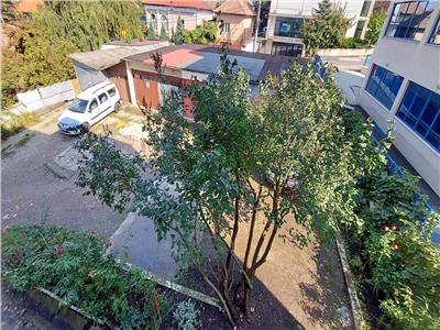 Ap 3 camere 85 mp cu parcare str Republicii, Central