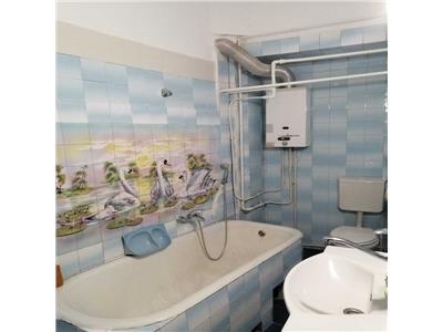 Apartament 2 camere confort sporit pe strada Horea, zona Ambulanta