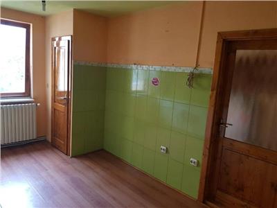 Apartament 2 camere cu parcare in zona Garii