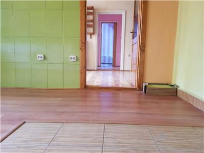 Apartament 2 camere cu parcare in zona Garii