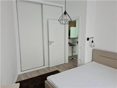 Apartament 2 camere cu garaj, modern, prima inchiriere, Central, Pta Abator