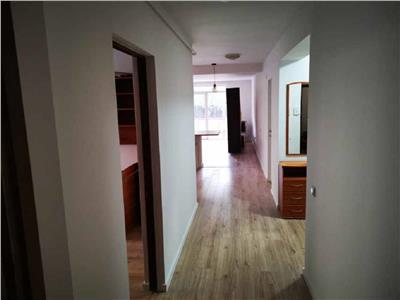 Apartament 3 camere cu balcon de 10 mp si parcare in Zorilor