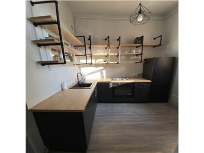 Vanzare  Apartament 3 camere in Centru, Opera Magiara