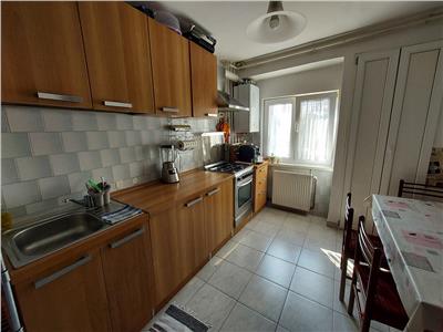 Apartament 3 camere confort sporit, 2 parcari, Central, Benzinaria Mol Dorobantilor