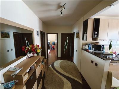 Apartament 3 camere decomandat in Manastur, zona Parc Colina