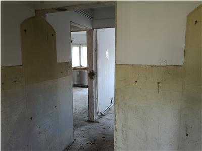 Apartament 4 camere, decomandat in Gheorgheni,  Pta Cipariu