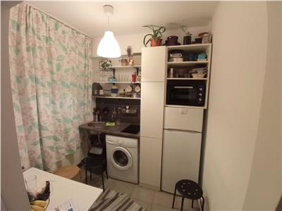 Apartament 3 camere decomandat cu garaj, Centru, Pta M. Viteazu