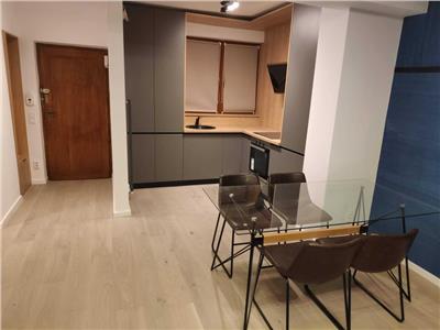 Apartament 2 camere renovat in Centru, Magazin Central