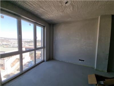 Apartament 3 camere 88 mp cu 2 balcoane, zona Vivo