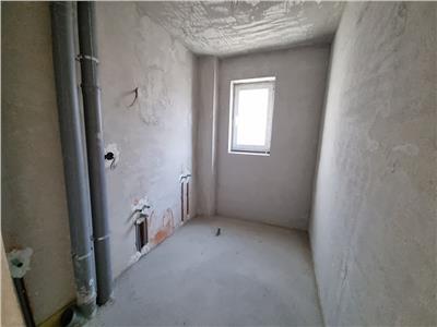 Apartament 3 camere 88 mp cu 2 balcoane, zona Vivo