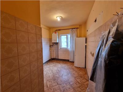 Apartament 2 camere decomandat cu 2 balcoane, in Marasti