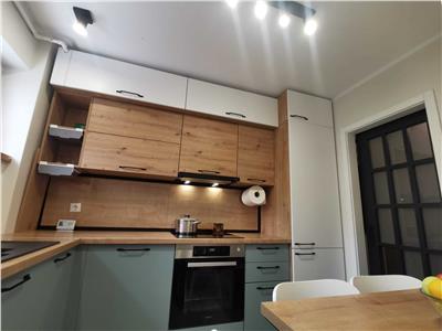 Apartament 4 camere finisat , zona Pod Calvaria
