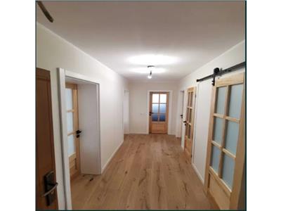 Apartament 4 camere finisat , zona Pod Calvaria