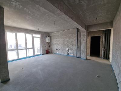 Apartament 3 camere finalizat, 69 mp cu balcon 4 mp, zona Vivo