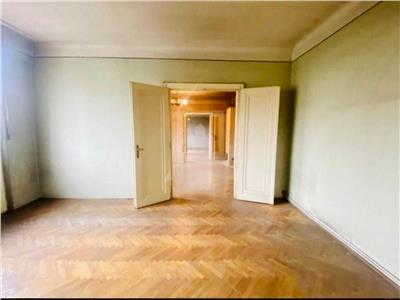 Apartament 3 camere confort lux in Centru, Urania
