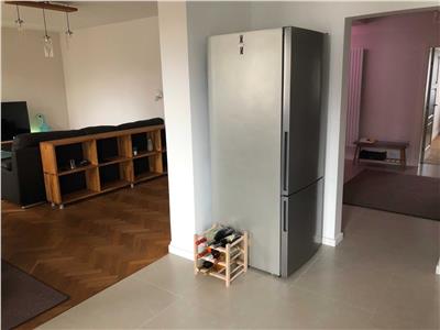 Apartament cu 4 camere confort lux in A. Muresanu
