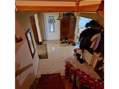 Duplex 180 mp, 5 camere si garaj in Gruia