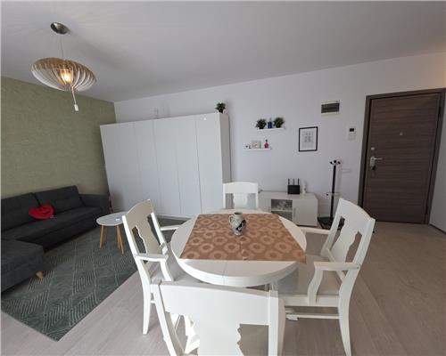 Apartament 2 camere cu parcare, bloc nou, Central
