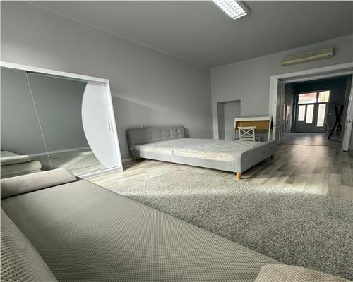 Apartament cu 2 camere, Central, Camera de Comert