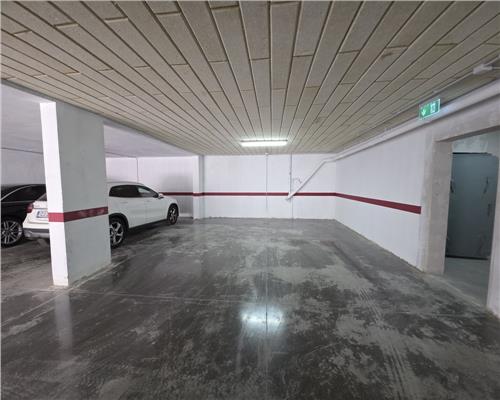 Apartament cu 3 camere lux zona La Terenuri