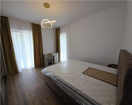 Apartament cu 3 camere lux zona La Terenuri