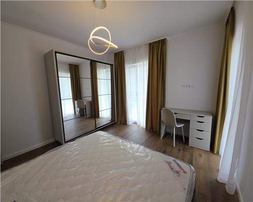 Apartament cu 3 camere lux zona La Terenuri