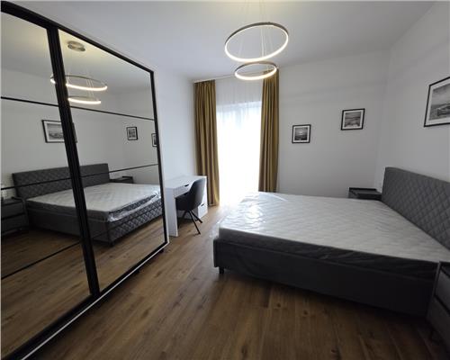 Apartament cu 3 camere lux zona La Terenuri