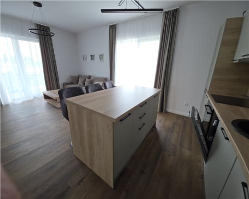 Apartament cu 3 camere lux zona La Terenuri