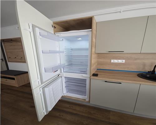 Apartament cu 3 camere lux zona La Terenuri