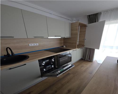 Apartament cu 3 camere lux zona La Terenuri