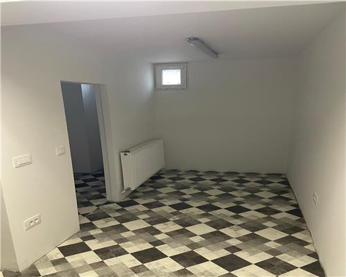 Spatiu comercial in Hasdeu, zona str Piezisa