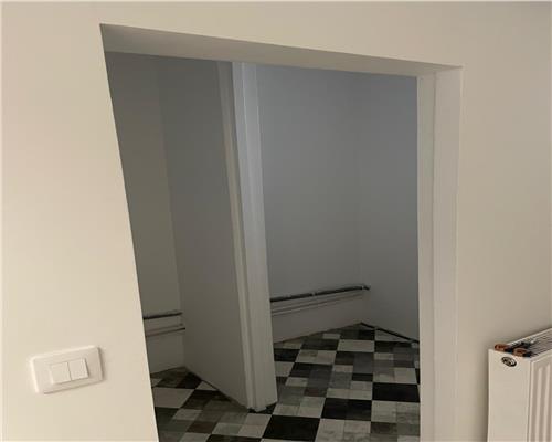 Spatiu comercial in Hasdeu, zona str Piezisa
