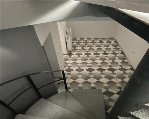 Spatiu comercial in Hasdeu, zona str Piezisa